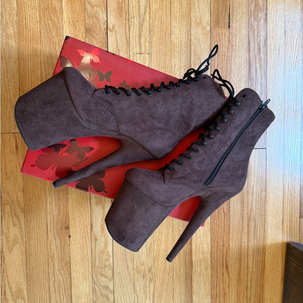 Brown 8” pleasers size 9 NEW!! - Picture 2 of 7